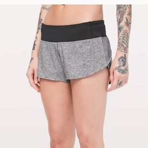 Speed Up Low-Rise Lined Short 2.5” - Gray/Black